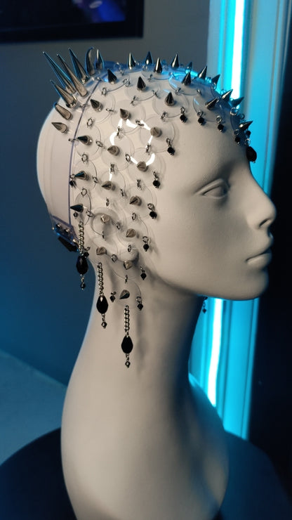 CLEO - Headdress