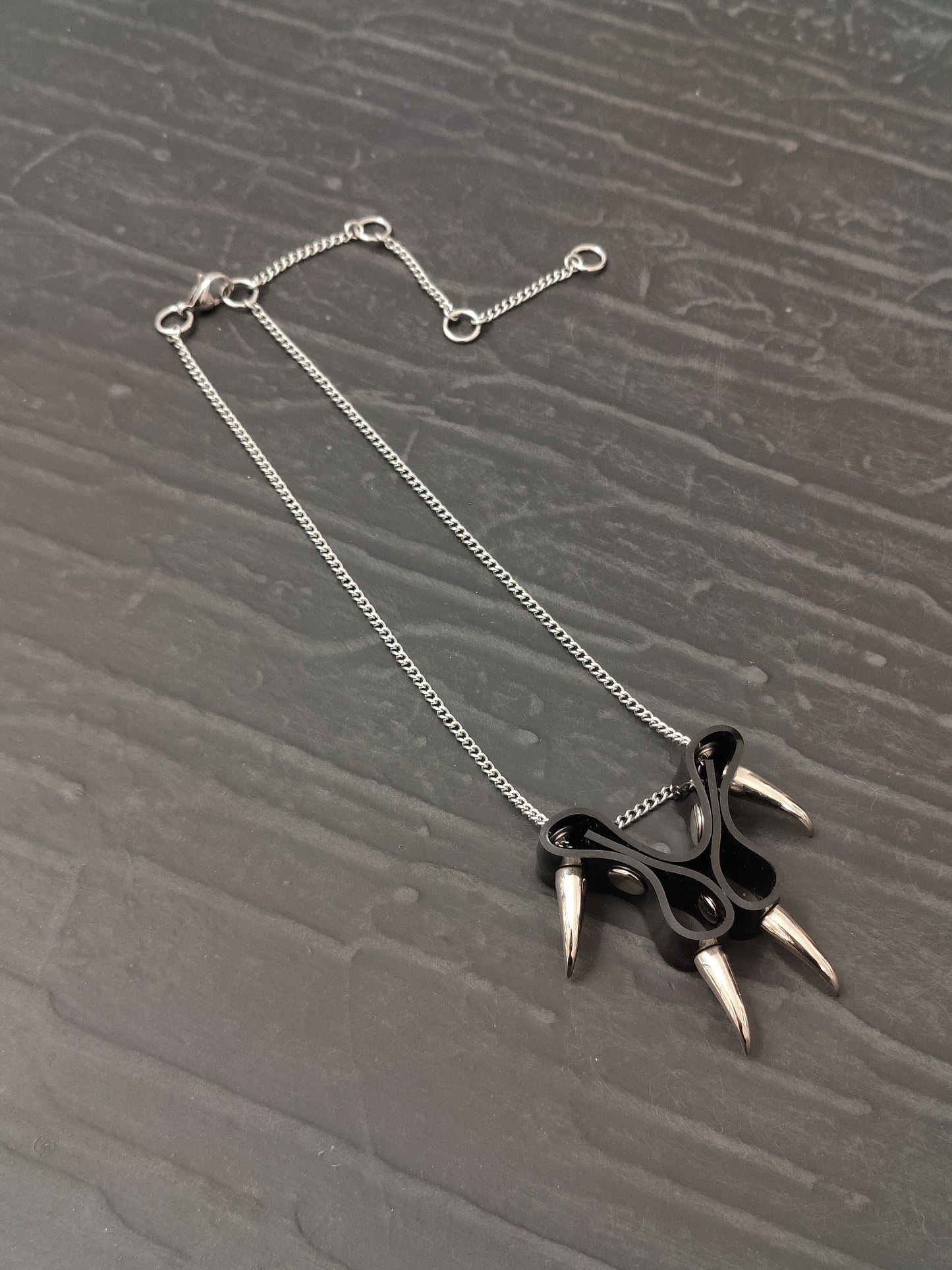 CLAWZ SILVER - Necklace