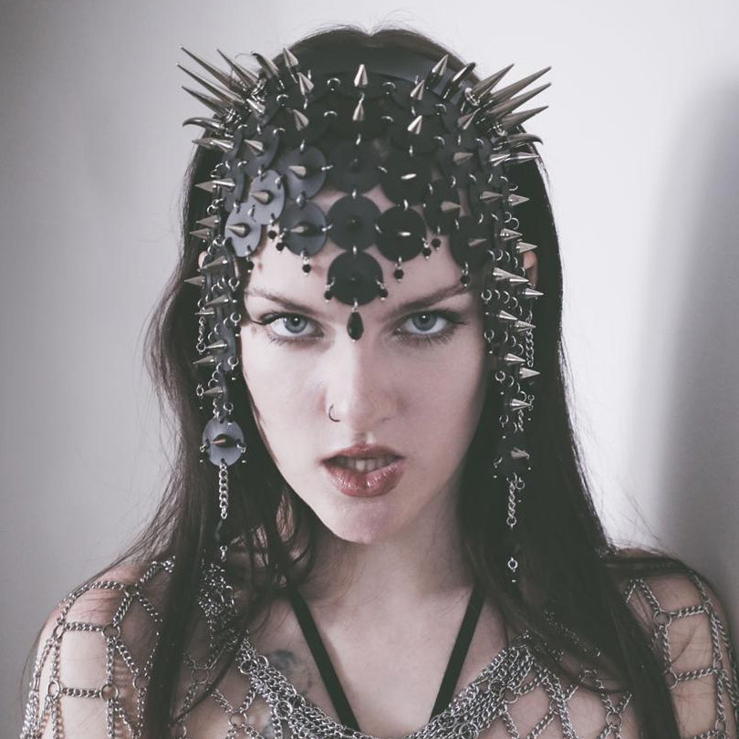 CLEO - Headdress